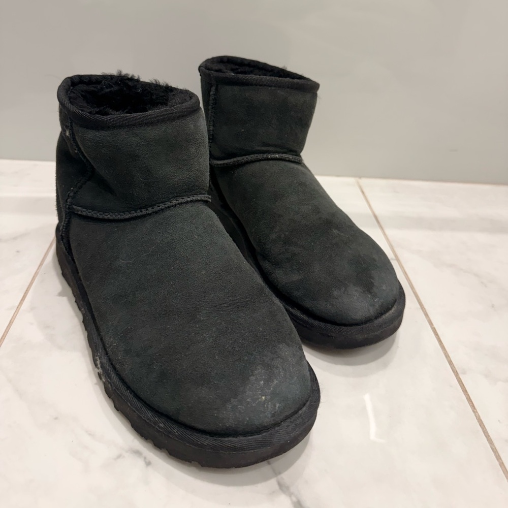 UGG Black Shearling-Lined Short Boot